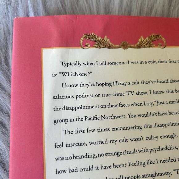 Dinner for Vampires by Bethany Joy Lenz Hardback Book Of The Month Edition GREAT - Picture 3 of 4